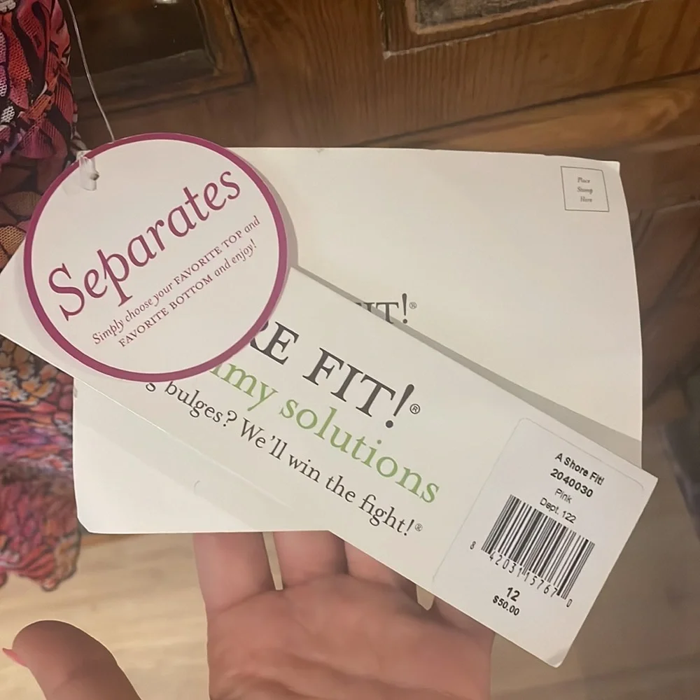 Bathing suite top size 12 - Picture 3 of 4